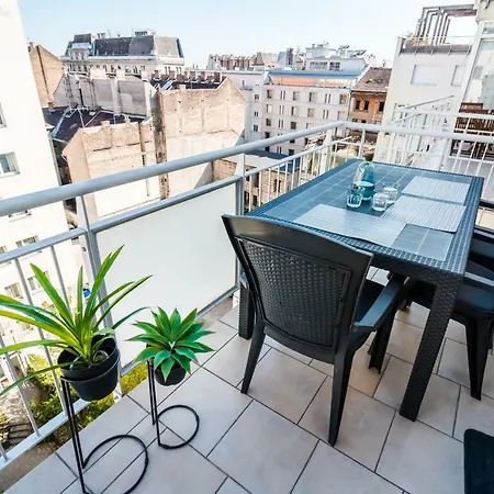 Akacfa Rooftop 2